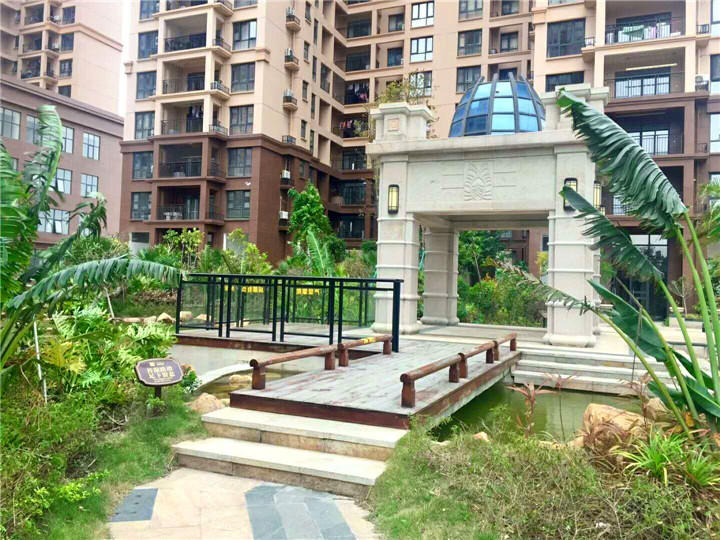 北海圣景龙湾两至三房火热销售中,均价10000—11000元/㎡