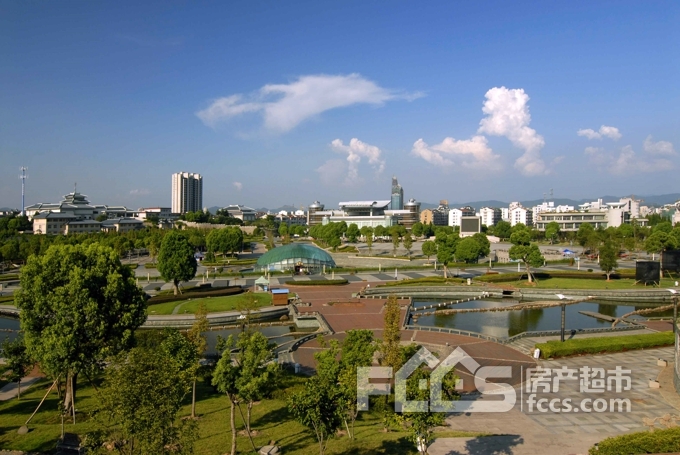 诸暨"西湖"旁的城市广场,一起来了解一下