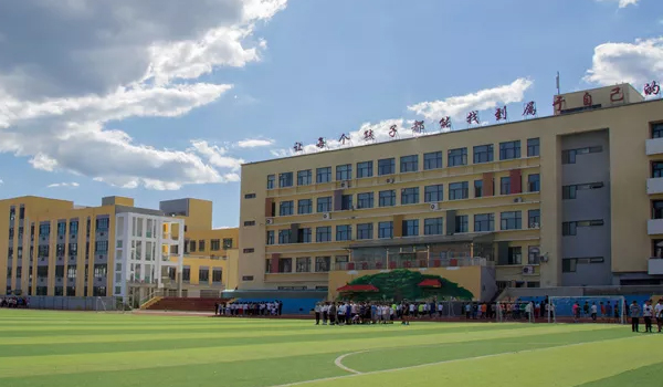 涿州双语学校