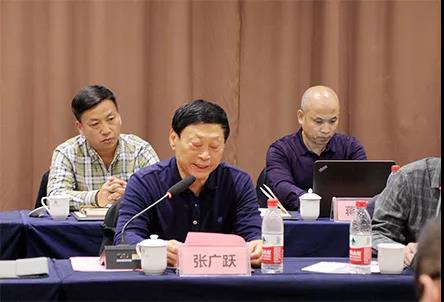 全省房地产行业协会秘书长会议在聊召开井坤秘书长主持张广跃会长致辞