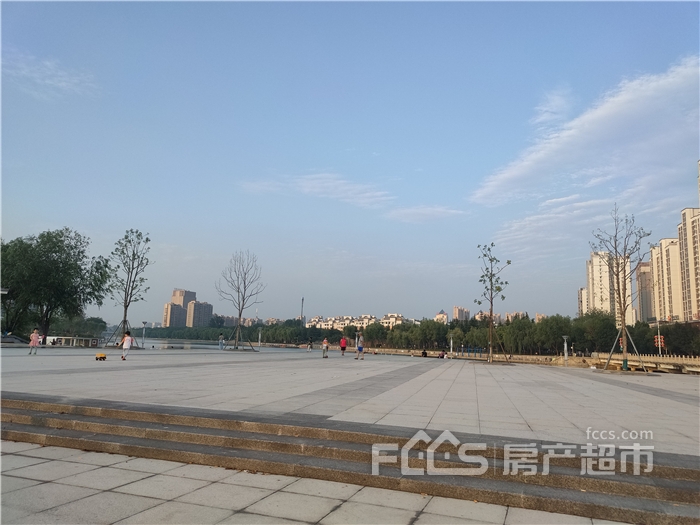 滕州龙泉广场东侧区域改建基本完成提升城市品位