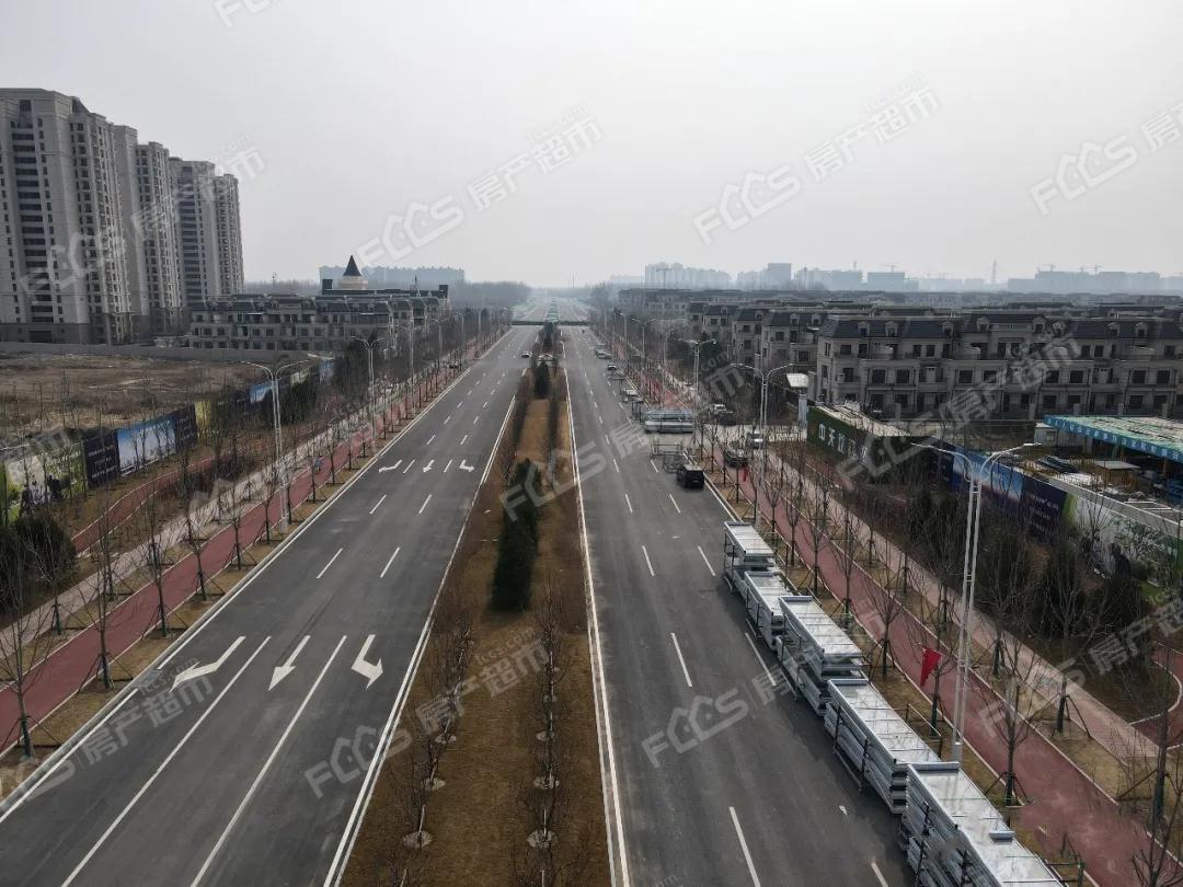 宏业路实景图永清临空经济区开始大规模建设后,重要的交通枢纽陆续