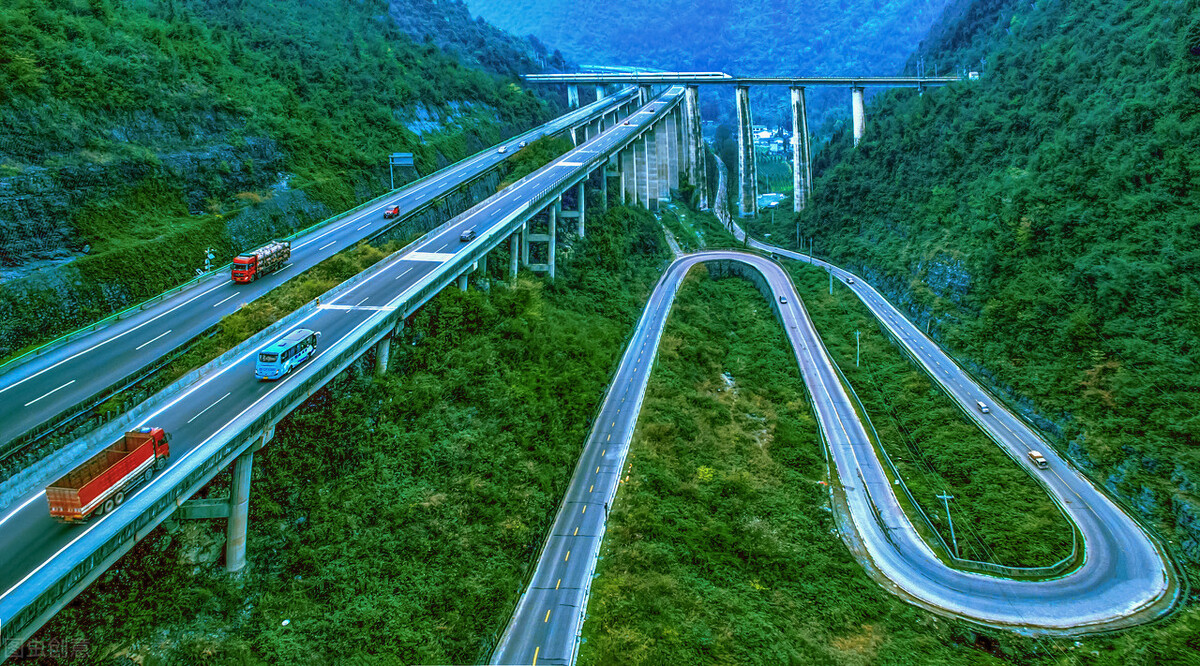 利川至咸丰高速公路图片