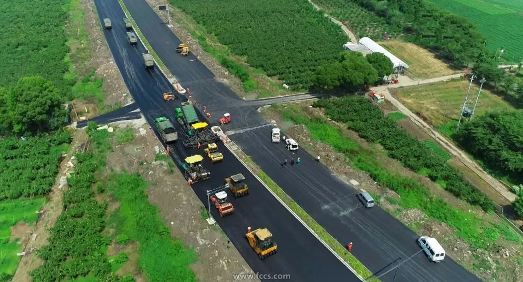 平湖段)主线起于新埭镇善新公路上海与平湖交界处,终点位于乍兴公路